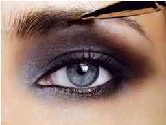 Как красиво научиться красить глаза тенями