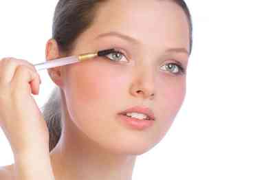 Как сделать лёгкий макияж глаз