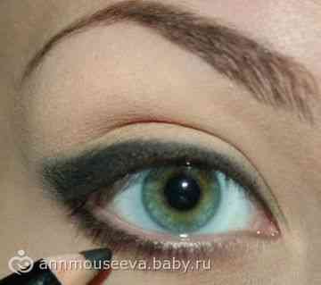 Как красить глаза черными тенями пошагово