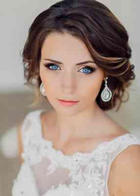 Свадебный макияж для голубых глаз и русых волос фото пошагово