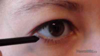Как научиться красить глаза поэтапно