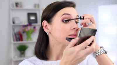 Как накладывать макияж на глаза