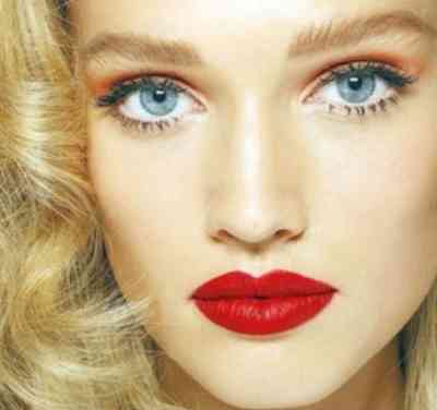 Красивый макияж для блондинки с серо голубыми глазами