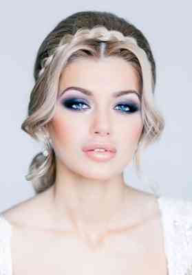 Свадебный макияж для голубых глаз и тёмных волос фото
