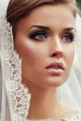 Свадебный макияж для голубых глаз и тёмных волос фото