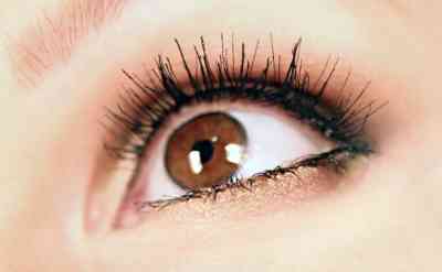 Красивый макияж для карих глаз в домашних условиях с фото пошагово простые