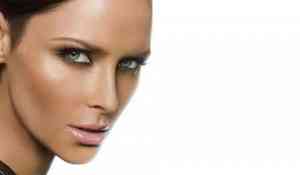 Как подчеркнуть каре зеленые глаза макияж
