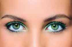 Повседневный макияж для зеленых глаз без теней