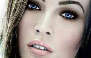Как сделать красивый макияж для голубых глаз