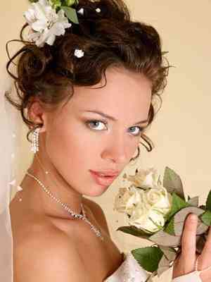 Макияж для невесты с серыми глазами