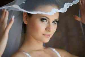 Макияж на свадьбу для невесты с серыми глазами