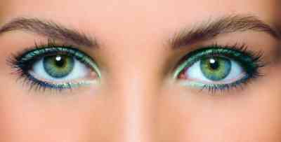 Макияж для круглого лица с зелеными глазами
