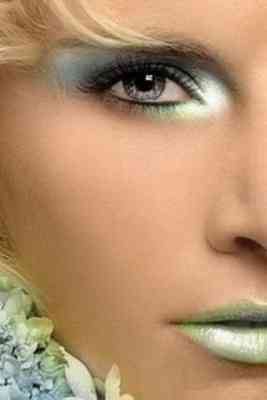 Макияж для зеленых глаз с бирюзовыми тенями