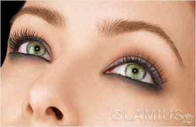 Макияж зелёные глаза тёмные волосы
