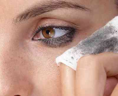 Средство для снятия макияжа с глаз для чувствительных глаз