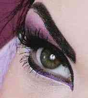 Макияж глаз для фиолетового платья