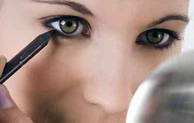 Как карандашом для глаз сделать макияж